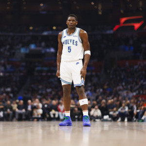 Ο Έντουαρντς «εκτέλεσε» τους Κλίπερς, πισωγύρισμα στο Φοίνιξ για τους Λέικερς παρά την 40άρα του Ντόντσιτς