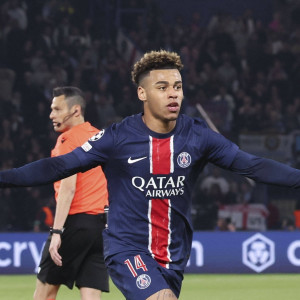 Ο Ντουέ μπήκε σε μια... ξεχωριστή λίστα μετά το γκολ του απέναντι στη Λίβερπουλ