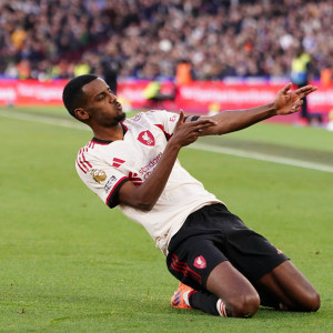 Ο Σλοτ επιβεβαίωσε την επιστροφή του Ίσακ στις προπονήσεις της Λίβερπουλ