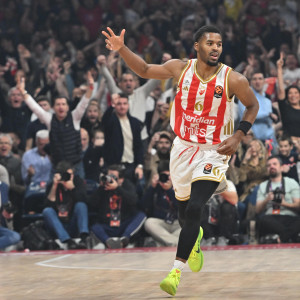 Ο Ερυθρός Αστέρας πήρε δύσκολη νίκη απέναντι στην Εφές με εξαιρετικό Μπάτλερ