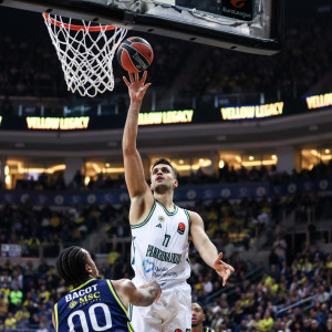 Σε διαπραγματεύσεις με τον Γιουρτσεβέν η Φενέρμπαχτσε!