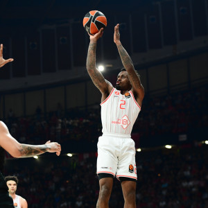 Ο Μπλέικνι κατηγορείται για κύκλωμα παράνομου στοιχιματισμού