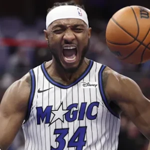 NBAers απαντούν στο Athletiko εάν σκέφτονται να παίξουν στην Ευρώπη (video)