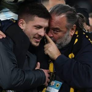 Η φωτογραφία του Μάριου Ηλιόπουλου με τον Λούκα Γιόβιτς λέει τα... πάντα