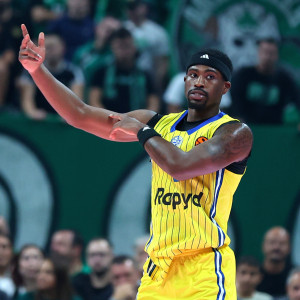 Δύσκολη νίκη για την Μακάμπι πριν την διαβολοβδομάδα… αιωνίων