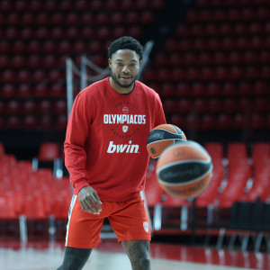 Ο Ταϊρίκ Τζόουνς δηλώθηκε στη λίστα ξένων του Ολυμπιακού για την GBL
