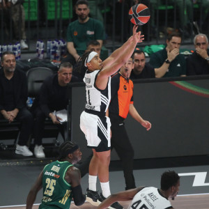 Στον Πανιώνιο και επίσημα ο Μπράντον Τέιλορ