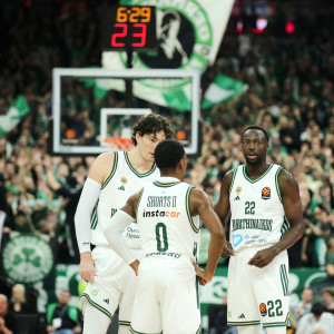 Από το αεροπλάνο απευθείας στο Telekom Center για προπόνηση ο Παναθηναϊκός