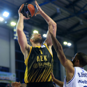 Ο Γάιος Σκορδίλης στο Athletiko: «Η ΑΕΚ είναι καλά δουλεμένη, ο Φίζελ θα ταιριάξει»