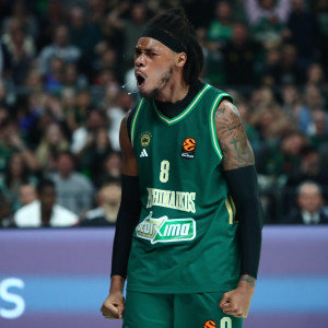 «Μέσα» ο Χολμς για τον Παναθηναϊκό κόντρα στον Ολυμπιακό