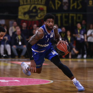 Ο Ράιτ-Φόρμαν είχε 37/40 βολές σε 11 παιχνίδια και σε 2 αγώνες με τον Άρη μέτρησε 6/14!