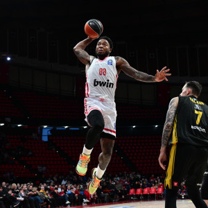 Η παρακάμερα του Ολυμπιακού και η οικογενειακή ατμόσφαιρα στο ΣΕΦ (video)