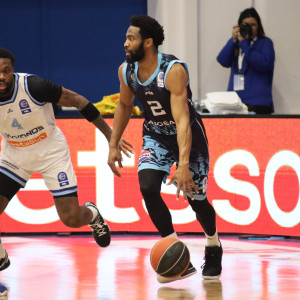 Ο Τσέισον Ραντλ στο Athletiko: «Ο Κολοσσός έχει δυνατότητες, χαρούμενος που συνεργάζομαι με τον Λυκογιάννη»