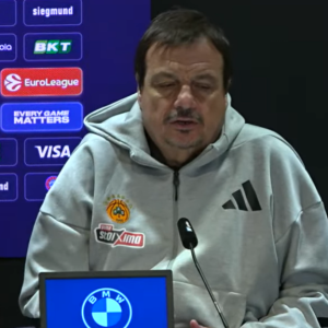 Για λιγότερο από 30 δευτερόλεπτα ο Αταμάν στη συνέντευξη Τύπου: «Βρήκαν ρυθμό και χάσαμε τον αγώνα»