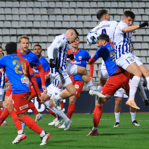 Πρόστιμο 150.000 ευρώ στους ποδοσφαιριστές του Βόλου μετά την τριάρα από τον Ατρόμητο