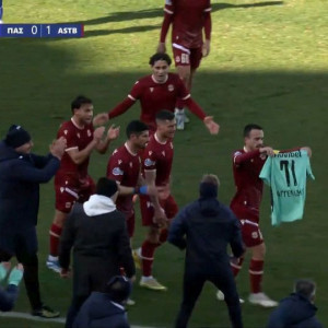 Η αφιέρωση του captain Μπουλούλη στον μεγάλο άτυχο του Αστέρα AKTOR, Αγγελίδη (video)