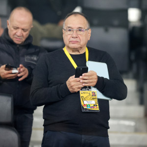 Νέα απάντηση Δέδε σε Καραπαπά: «Το κιτρινόμαυρο σε αγχώνει τελευταία…»