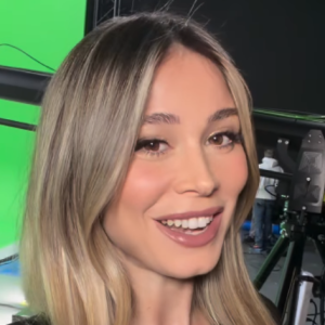 Είναι σέξι και δεν το κρύβει καθόλου - Η Ντιλέτα Λεότα κατάφερε πάλι να «κλέψει« την παράσταση από τους ποδοσφαιριστές (photos)