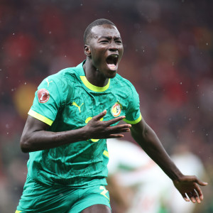 Ο Πάπε Γκέιγ με «κεραυνό» στην παράταση σκοράρει το γκολ της οργής για τη Σενεγάλη! (video)