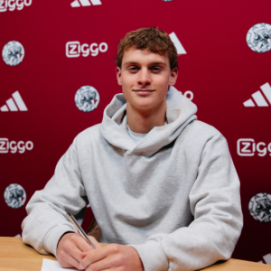 Στα χνάρια του μπαμπά του: Ο Ιμραΐμοβιτς τζούνιορ υπέγραψε στον Άγιαξ