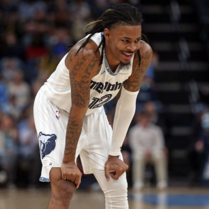 «Ο Τζα είναι τρομερά αφοσιωμένος στην ομάδα»: Οι παίκτες των Γκρίζλις μιλούν στο Athletiko για το «καυτό» θέμα Μοράντ