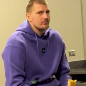 Τέλος μιας μεγάλης έχθρας: Ο Νίκολα Γιόκιτς έφαγε για πρώτη φορά Taco Bell (video)