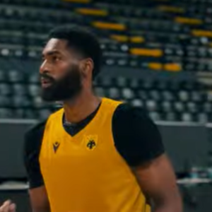 Πρώτη για Φίζελ στην ΑΕΚ, φορτσάρει για ντεμπούτο