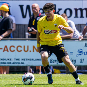 Η Ελλάς Σύρου ανακοίνωσε τον δανεισμό του Κολιμάτση από την ΑΕΚ