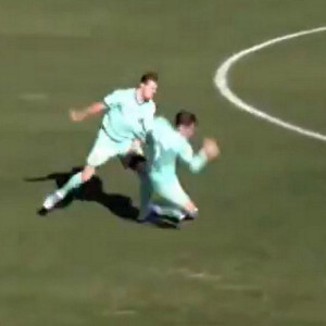 Απίστευτο περιστατικό: Ο Κούτσιας δέχθηκε άγρια επίθεση εντός γηπέδου από συμπαίκτη του