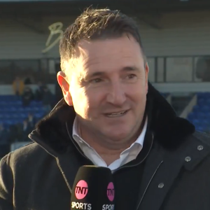 Ο πρόεδρος της Μάκλσφιλντ δεν θυμόταν ότι είχε αγοράσει την ομάδα: «Ήμουν μεθυσμένος» (video)