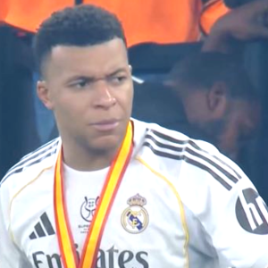 Κριτική Λαπόρτα σε Εμπαπέ για τη συμπεριφορά του: «Ηταν εκνευρισμένος, αλλά πρέπει να δείχνει σεβασμό»