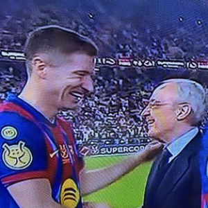 Η απίστευτη ατάκα που είπε ο Φλορεντίνο Πέρεθ στον Λεβαντόφσκι και τον άφησε... άφωνο (video)