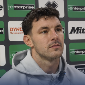 Το Σάββατο απέκλεισε την Πάλας και την Τρίτη επέστρεψε στο σχολείο και αποθεώθηκε! (video)