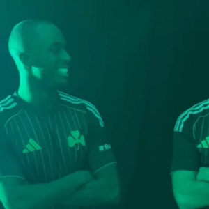 Από συμπαίκτες... αντίπαλοι: Η απολαυστική κόντρα Τεττέη - Παντελίδη σε ένα ξεκαρδιστικό quiz (video)