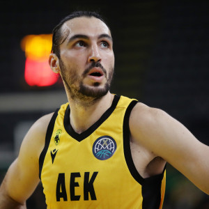 Η μέρα της κρίσης για Κατσίβελη στην ΑΕΚ ενόψει Άλμπα Βερολίνου