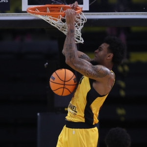 Η ΑΕΚ δήλωσε τον Μπράουν αντί του Αρμς στο πρωτάθλημα της Stoiximan GBL