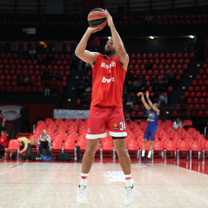 Το πρώτο ζέσταμα του Τζόζεφ ως παίκτης του Ολυμπιακού (video)