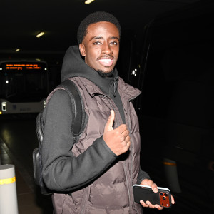 Ο Σαχαμπό έφτασε στην Αθήνα για να υπογράψει στην ΑΕΚ (photos)