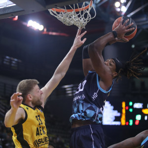 Κολοσσός... on fire στη Sunel Arena με 80% στα σουτ