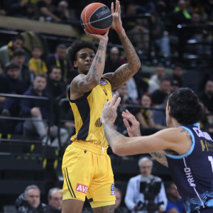 Ο Γκρεγκ Μπράουν στο Athletiko: «Το παιχνίδι μου αρχίζει από την άμυνα, θα βοηθήσει πολύ ο Νάναλι»