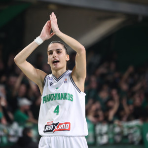 Σταμολάμπρου στο Athletiko: «Ευχαριστούμε τον υπέροχο κόσμο, ανεπανάληπτες στιγμές για το ελληνικό μπάσκετ»! (video)