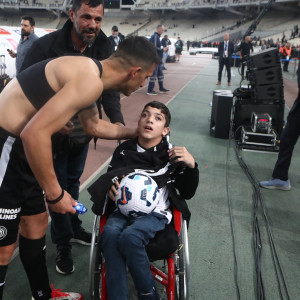 Συγκλονίζει ο μικρός Γιαννάκης: «Χάσαμε άδικα τα αδέρφια μας στον δρόμο - Αιωνία τους η μνήμη!» (video)