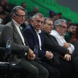 Ο Γιάννης Βρούτσης στο T-Center για τον ιστορικό αγώνα του Παναθηναϊκού κόντρα στην Ζαγκλέμπιε