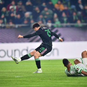 Τεράστια ευκαιρία για τον Παναθηναϊκό με τον Πελίστρι να αστοχεί σε τετ α τετ (video)