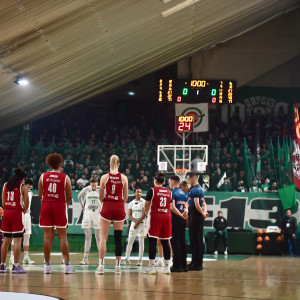 Ενός λεπτού σιγή στον «Τάφο του Ινδού» για τους αδικοχαμένους φίλους του ΠΑΟΚ στη Ρουμανία (video)