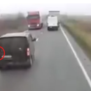 Νέα δεδομένα για τα αίτια του δυστυχήματος στη Ρουμανία - «Δεν μπορεί να μπλόκαρε το τιμόνι» λέει ειδικός