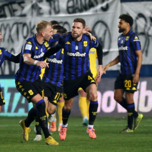 Ο Φαμπιάνο «ξελάσπωσε» τον αναιμικό Άρη στο Αγρίνιο απέναντι στον Παναιτωλικό