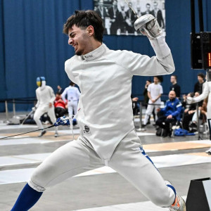 Χρυσό μετάλλιο για τον Μήνο στο Παγκόσμιο Κύπελλο ξίφους μονομαχίας εφήβων στο Κάιρο