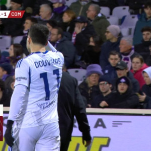 Ανησυχία για τον Δουβίκα - Αποχώρησε τραυματίας από το παιχνίδι της Κόμο