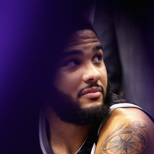 Κόρι Τζόζεφ: Ένας defibrillator στον Πειραιά που δικαίωσε την προφητεία του παππού